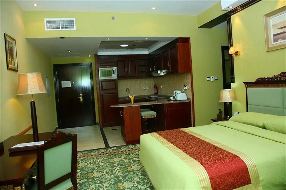 Golden Tulip Media Hotel Дубай 4*,  ОАЭ