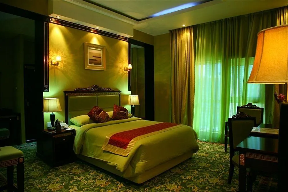Golden Tulip Media Hotel Dubai